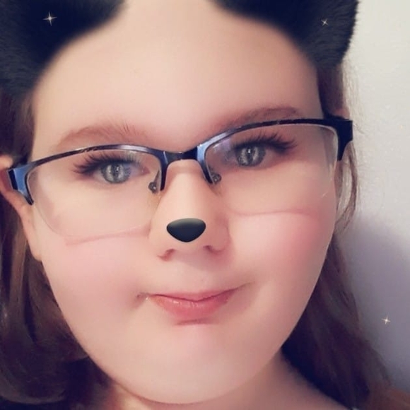 Meet your Posher, Cady - Picture 1 of 1